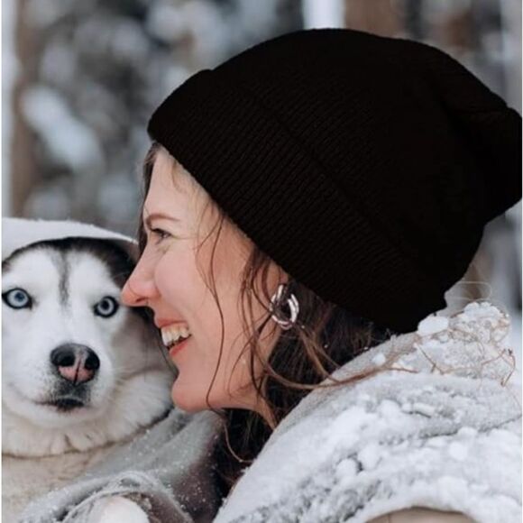 4 Piece Beanie Set - Picture 9 of 10